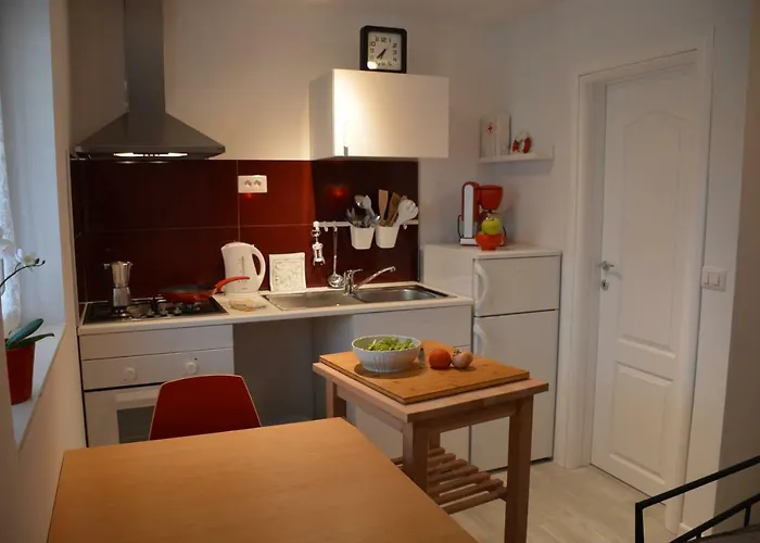 New Studio Love In Center Of Porec