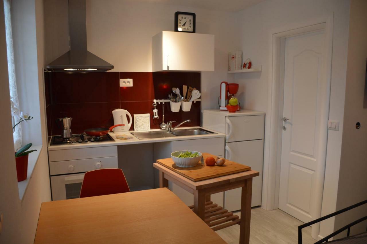 New In Center Of Apartment Poreč